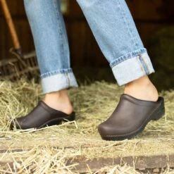 Dansko Sonja Antique Brown/Black 12 Dansko Sonja Antique Brown/Black -Dansko Stepzone Sales Store HeritagePDPSonjabrown2 a5332d82 4448 4dd5 bb43 c677bc482d88