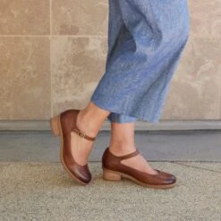 Dansko Deena Tan Waterproof Burnished -Dansko Stepzone Sales Store f23 DeenaTan onfoot 2400x2400 1