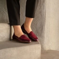 Lace Wine Glazed Leather -Dansko Stepzone Sales Store f23 LaceWine 2400x2400 1